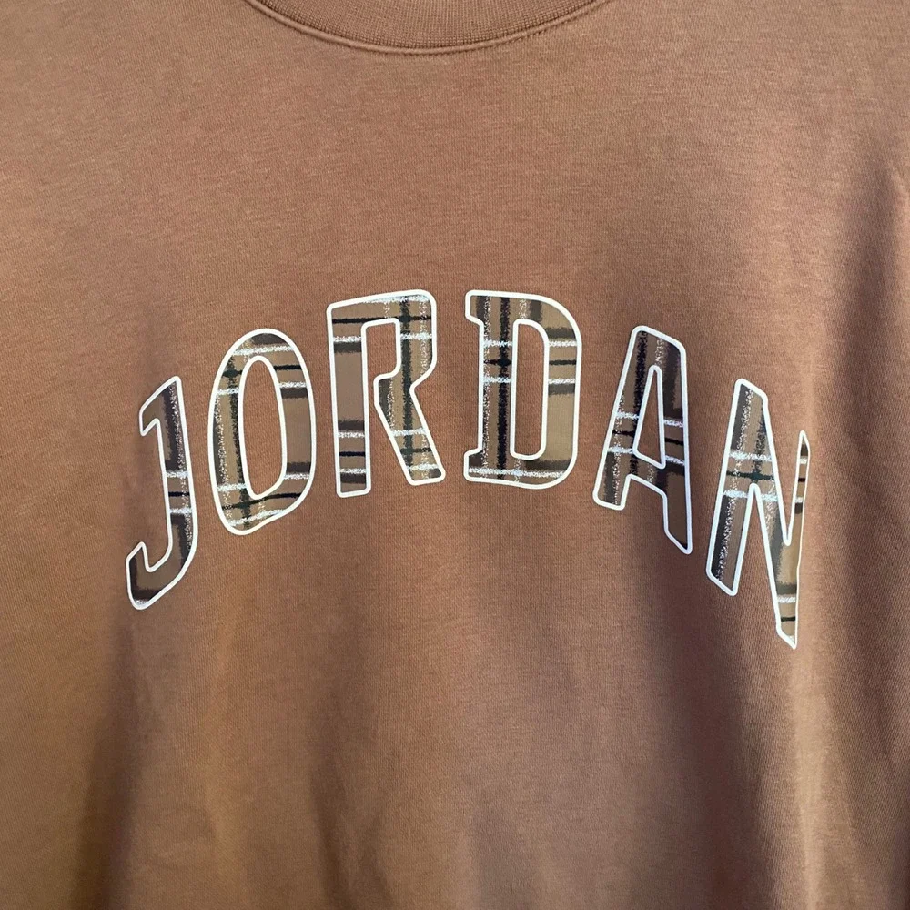 Jordan Mens Plaid Graphic Crewneck Sweatshirt Brown FV7460-223 Small